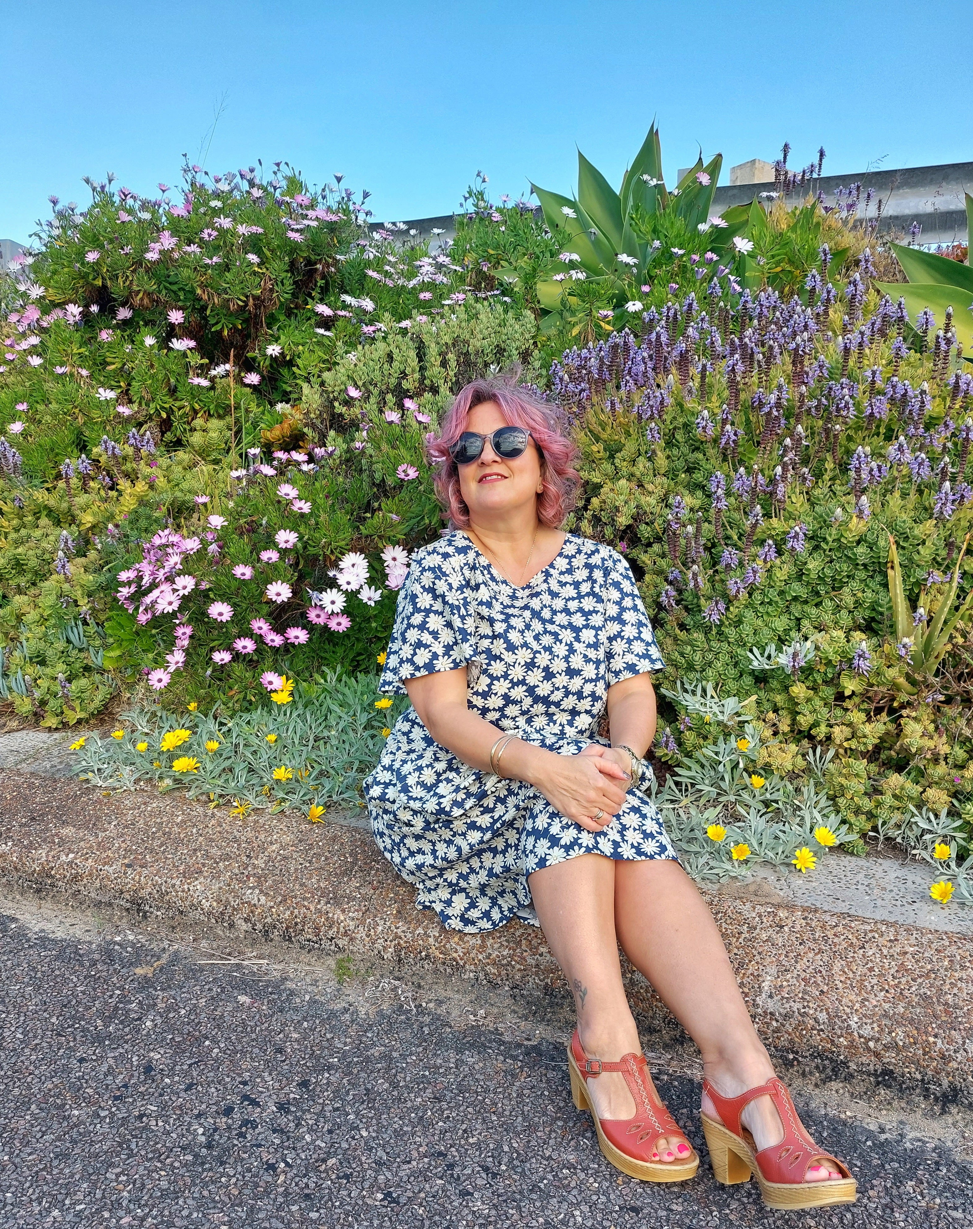 Nelly Wade Dress in Ditsy Daisy