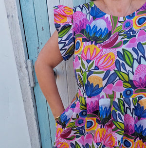Nelly Wade Dress in Protea Magnific