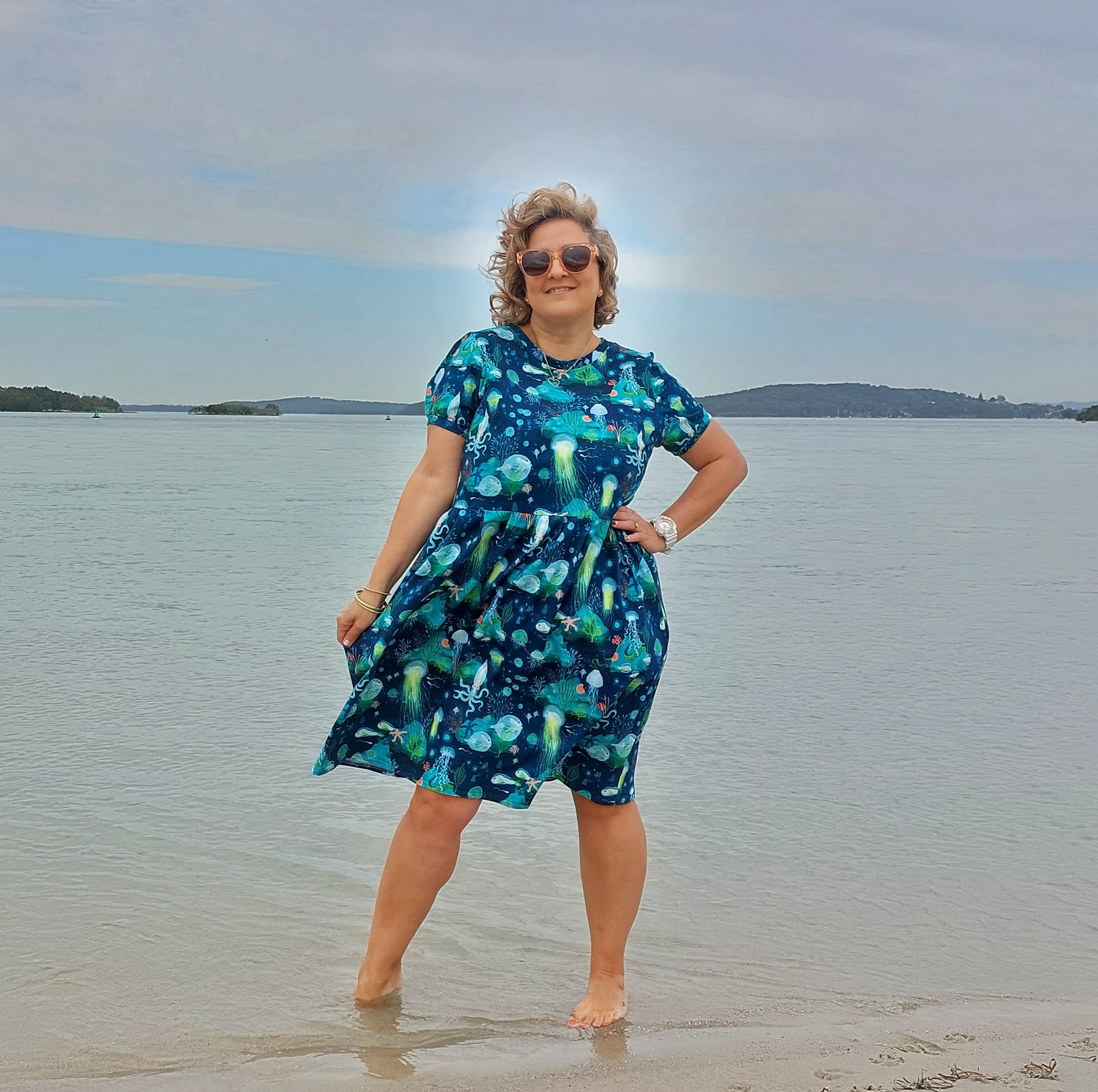 Nelly Wade Short Sleeve Jersey Dress in Biolumiescence