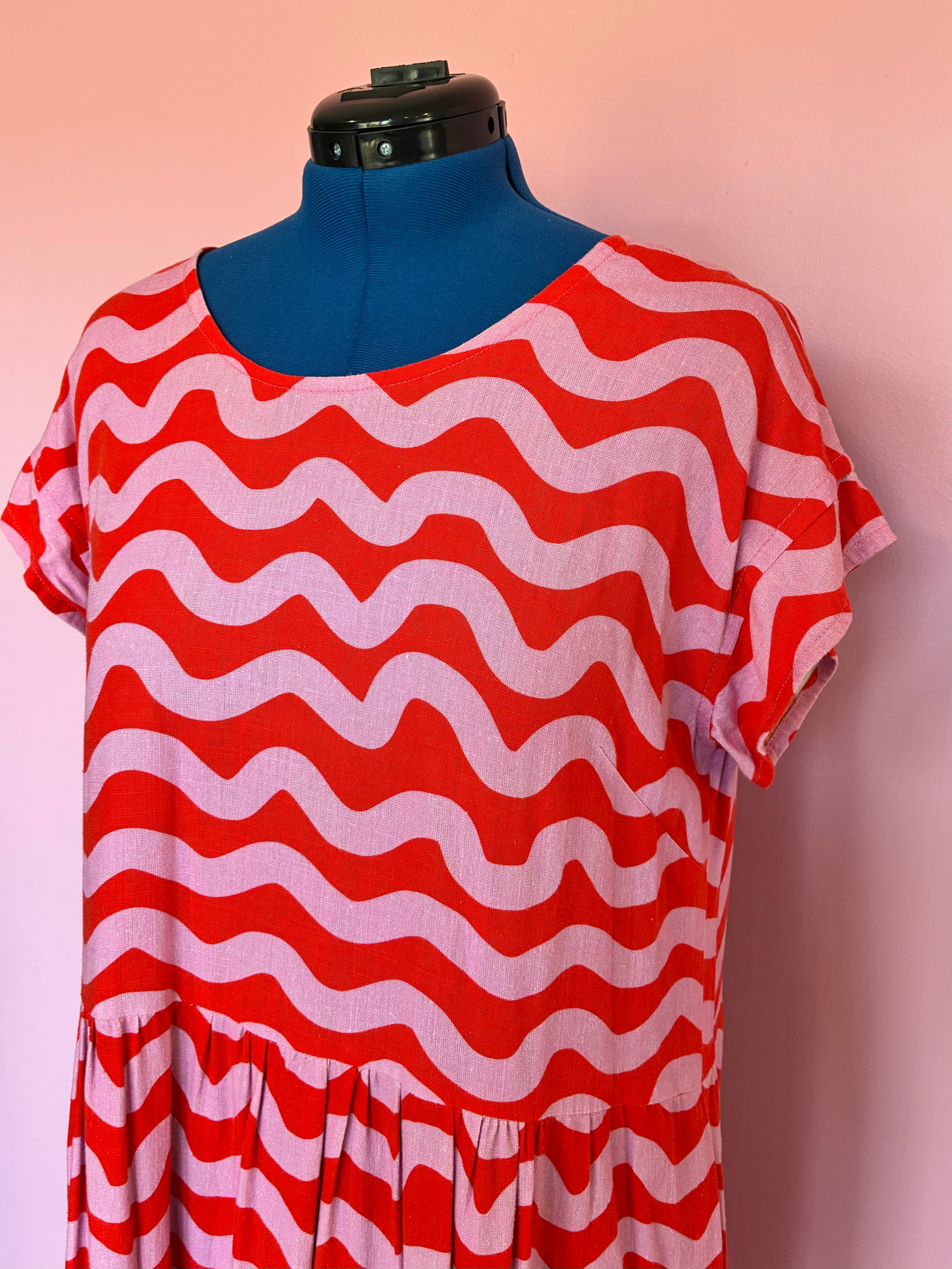 Nelly Midi Dress in Pink & Red Squiggles Size M Sample Sale